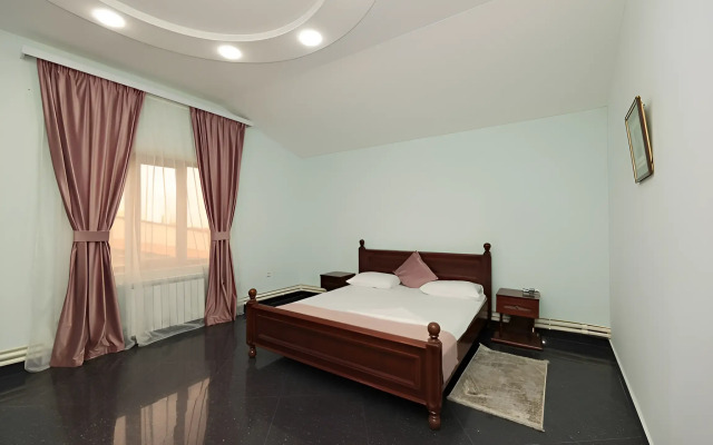 Continental Complex Hotel
