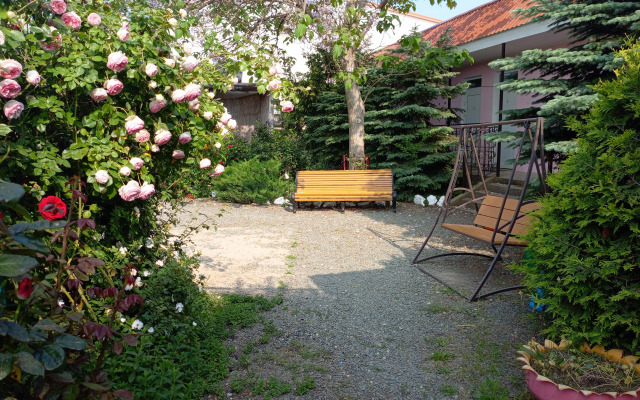 Semeyny Na Pribrezhnoy Guest House