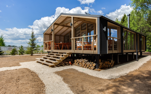 Na Beregu Vodokhranilischa Private house