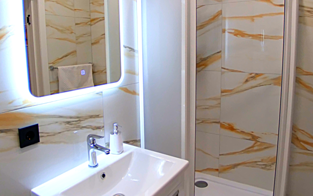 Апартаменты 1 на 2ой Лежневской Улице 18