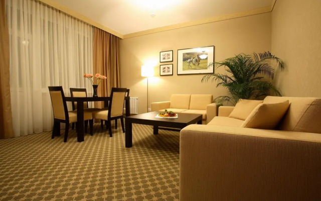 Отель Сенатор