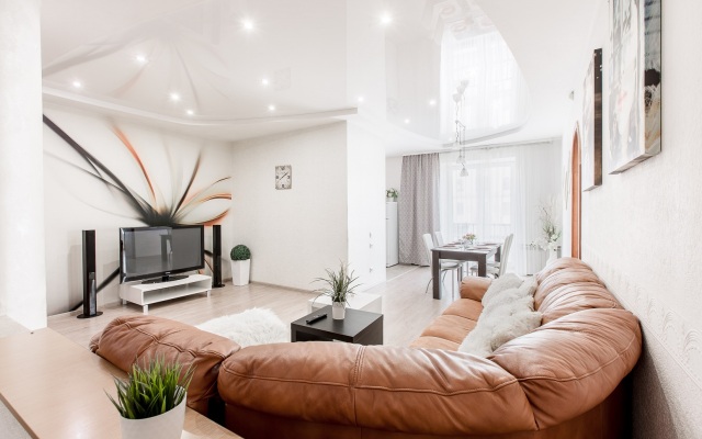 Chetyrekhkomnatnye Na Kirova Apartments