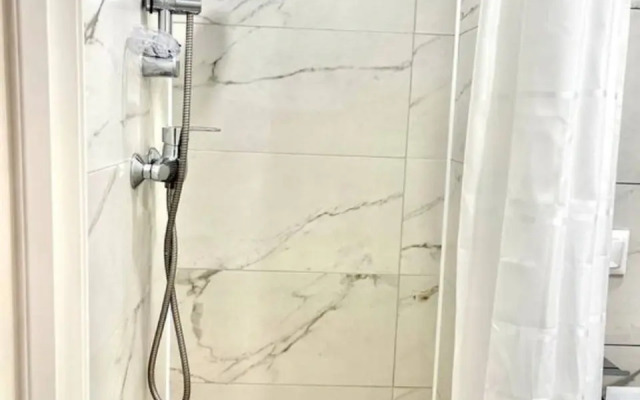 Квартира Двухуровневая студия с панорамным остеклением