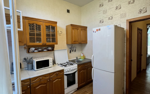 Na central'noj naberezhnoj Flat