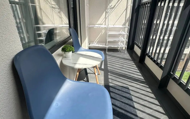 Апартаменты стильная студия у метро Большевиков