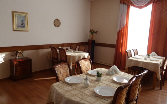 Aleksandriya Hotel