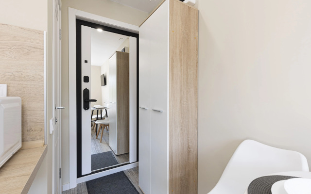 Chernomorskiy 4 Apartments