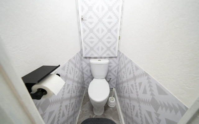 Квартира Однокомнатная Natali apart около центра Блохина на метро Каширская