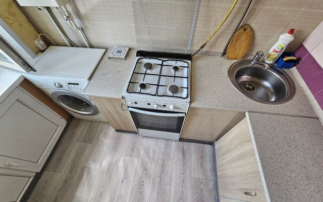 L.v.hotels Na Pervomayskoy 18a Flat