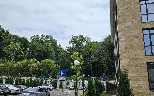 Studiya V novom Zhk Alleya Park Flat