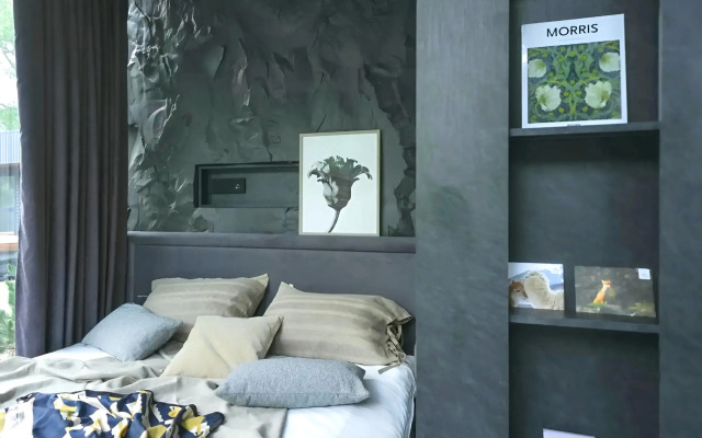 Private House na Beregu Reki s Avtorskim Dizaynom