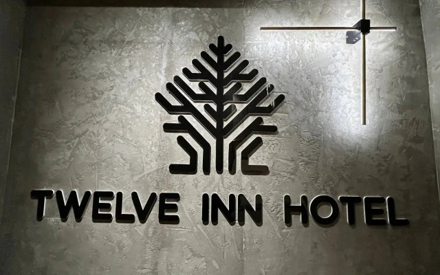 Twelve Inn Hotel
