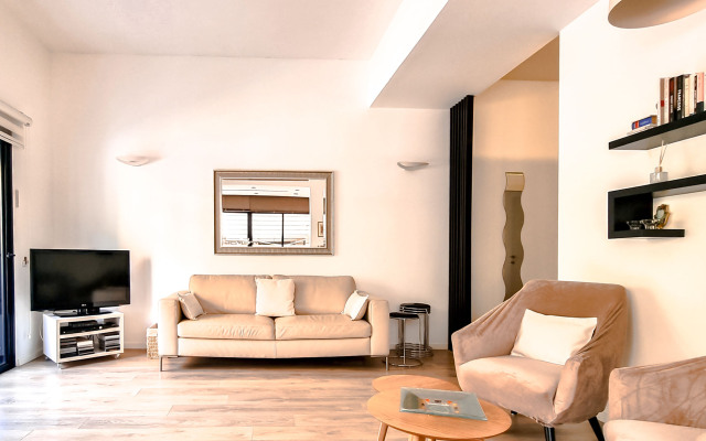 Apt Nacre Apartments