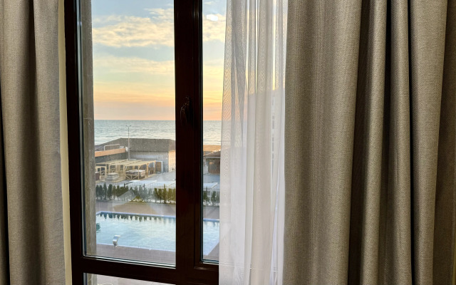 Okolo Morya  Apartments 13