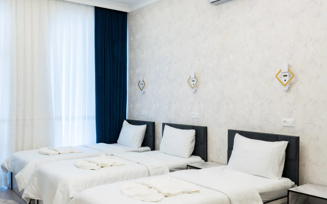 Hotel Status Inn