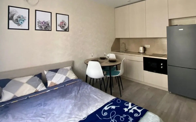Na Pervoy Linii Morya Flat