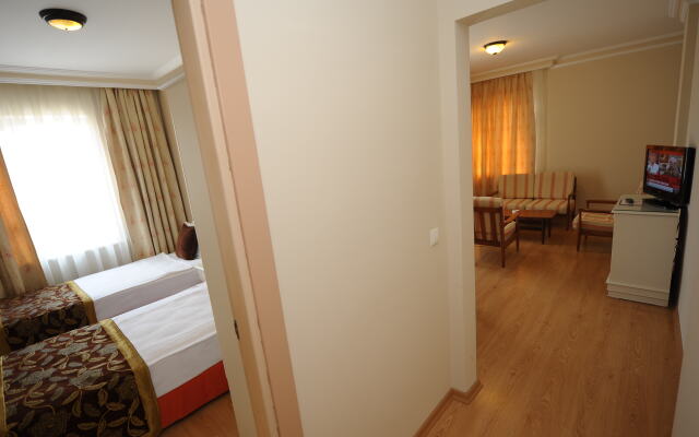 Karael Hotel