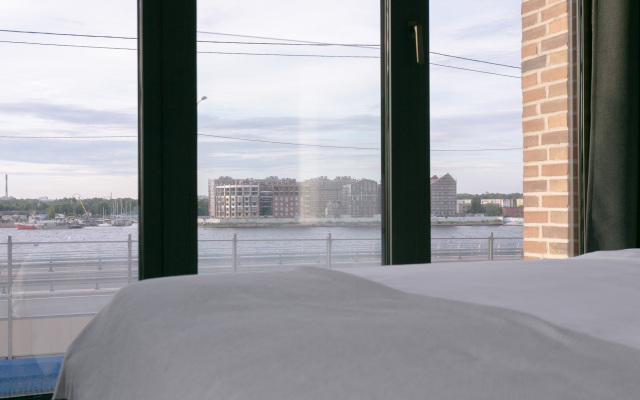 Апартаменты 2ROOMS NEVA VIEW APART in DOCKLANDS