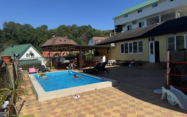 Tsentr Semeynogo Otdykha 7ya Deluxe Guest house