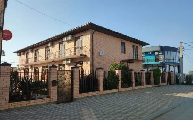 Giatsint Hotel