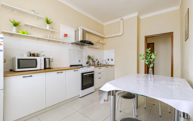 Idealnye Dlya Bolshoy Kompanii V Tsentre Apartments