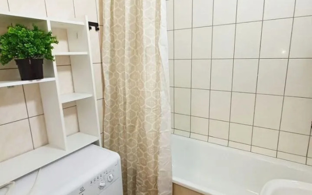 S 4 Razdelnymi Cpalnymi Mectami Flat