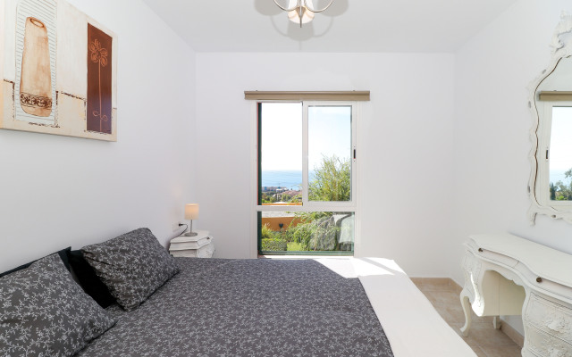 Mirador Del Higueron Apartments