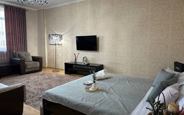 Na Prospekte Kunaeva 36 Blok B Apartments