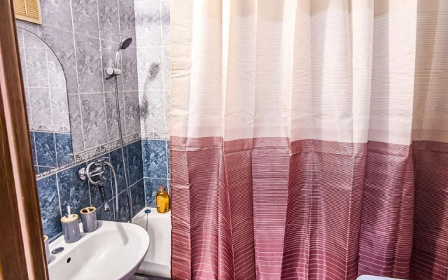 Квартира Двухкомнатная на Набережной Реки