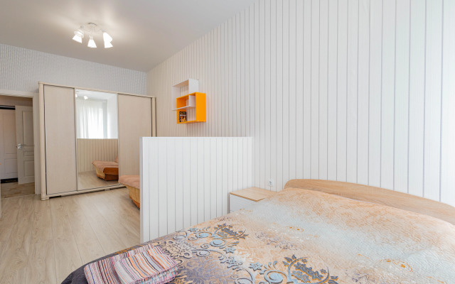 Апартаменты новые и комфортные возле красивого озера