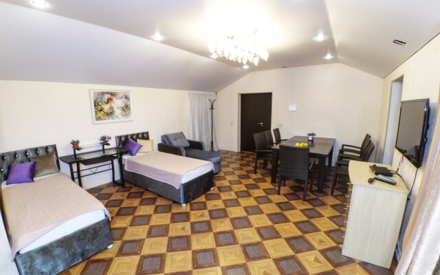 Guest house V Gostyakh Kak Doma