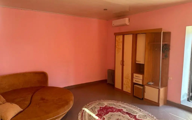 Частный Дом Дача Хазар на Мира 33