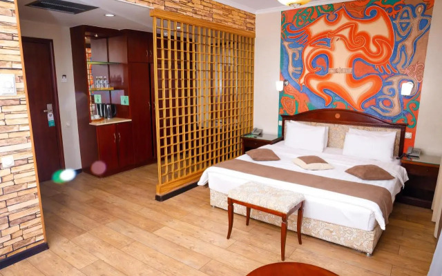 G Empire Hotel