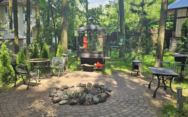 Частный Дом в Лесу