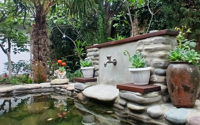 RAJ.com Guest house