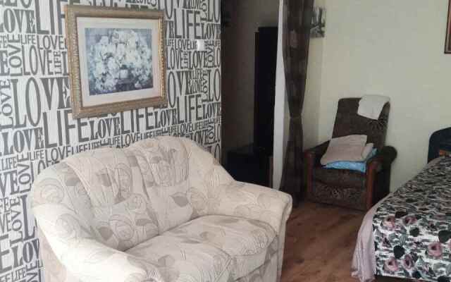 Na Internatsionalnoy Apartment