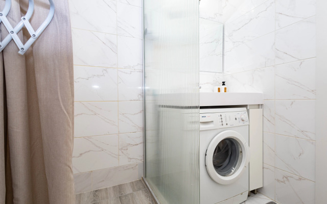 Апартаменты Современная студия возле озера