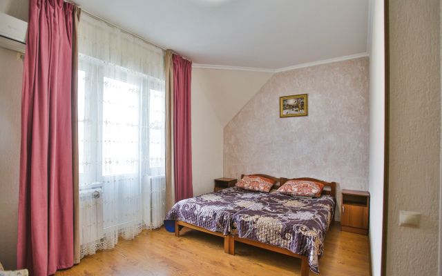 Aprelsky Guest House