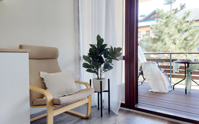 Prostornye s Vidom na Goryi Apartments