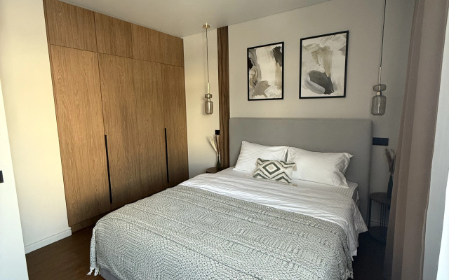 Апартаменты  однокомнатные у набережной в Центре Города