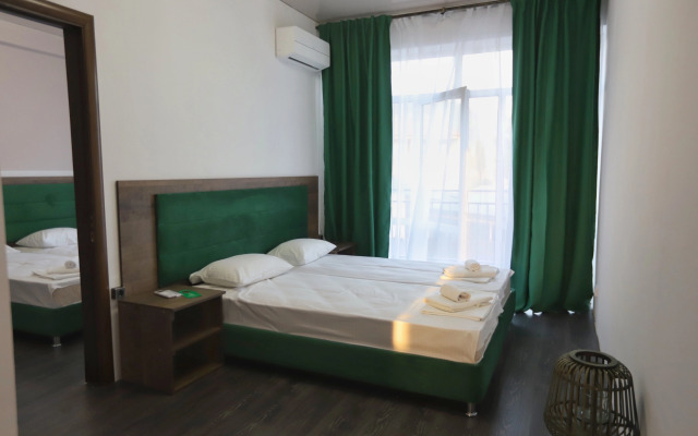 Golden City Hotel