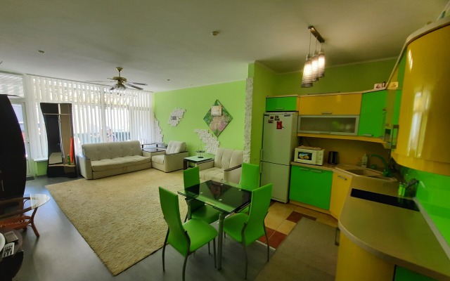 Asmi Apartments