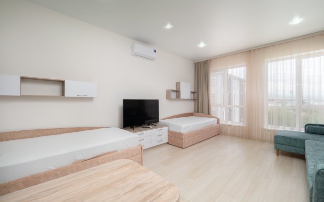 More Rooms v ZhK Milana apt 37 Apartment