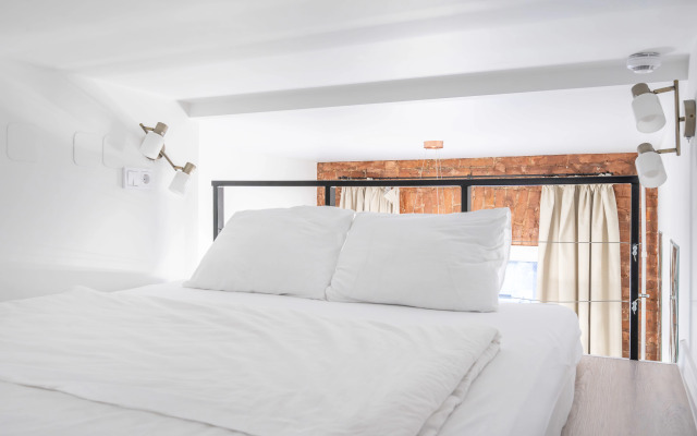 Квартира Светлая студия в старинном доме