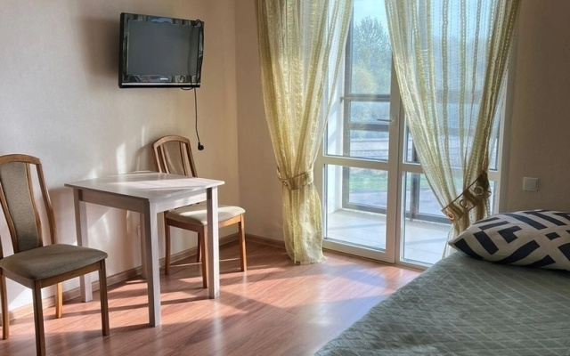 1 Bedroom Apartment with balcony and with city view (full double bed) (chair bed) — фото 3