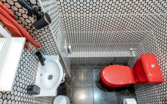 Апартаменты Black & White на Сенной