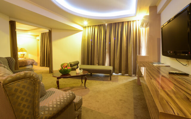 Oscar Resort Hotel