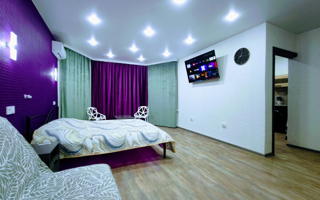 Lyuks s Konditsionerom i Boylerom v Tsentre Apartments