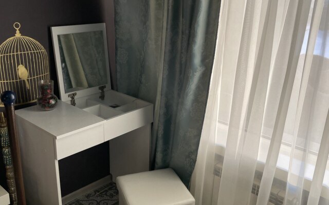 U Mednogo Ozera Private House
