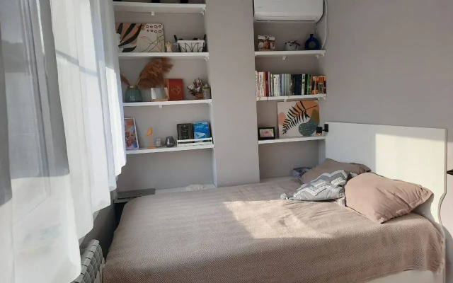 Yevrotreshka V Kurortnom Posyolke Flat